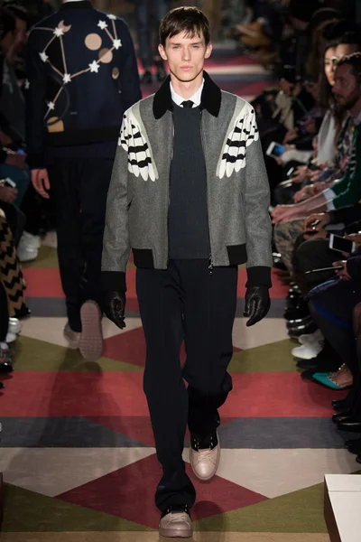 Look 38